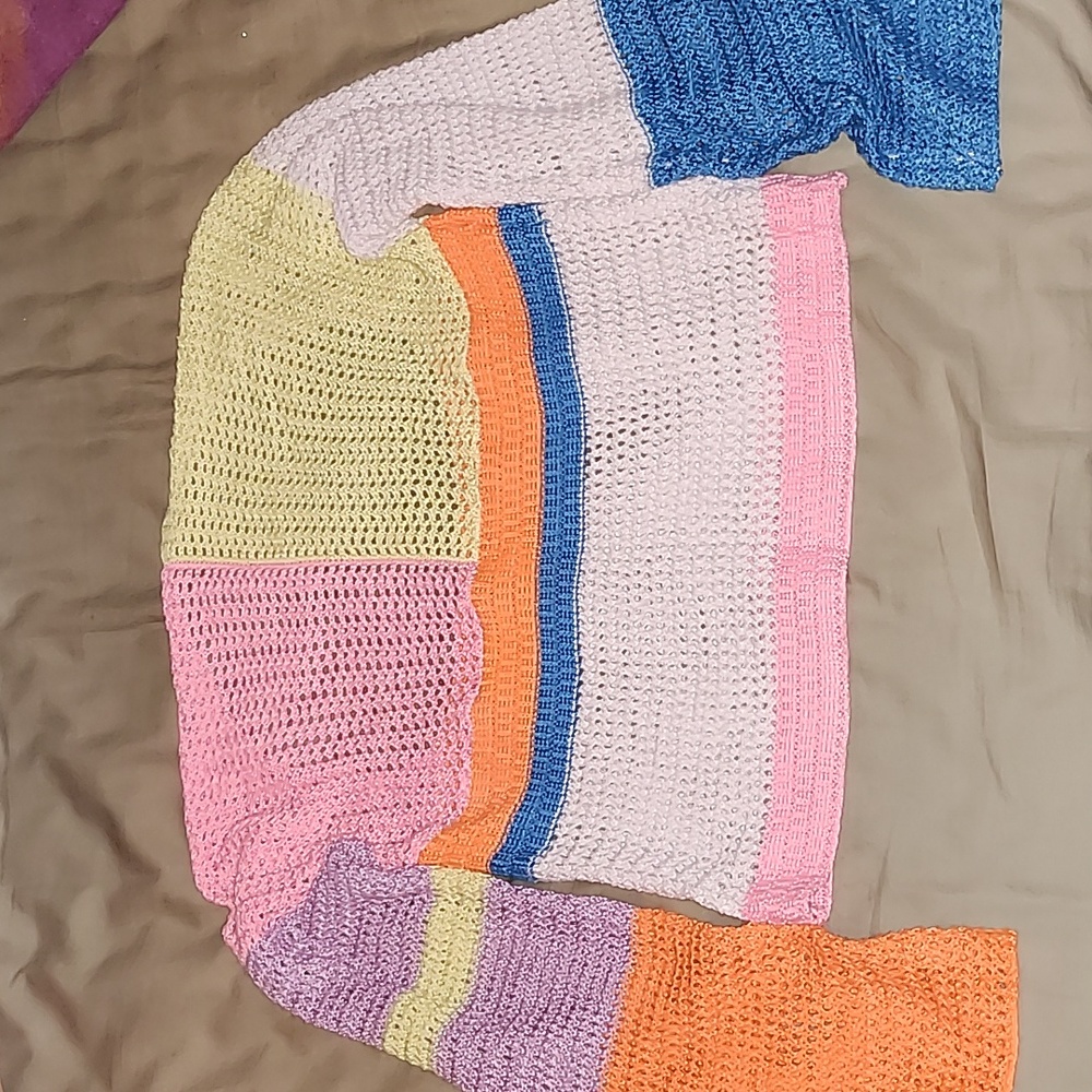 Colorblock Sweater - Picture 2 of 2